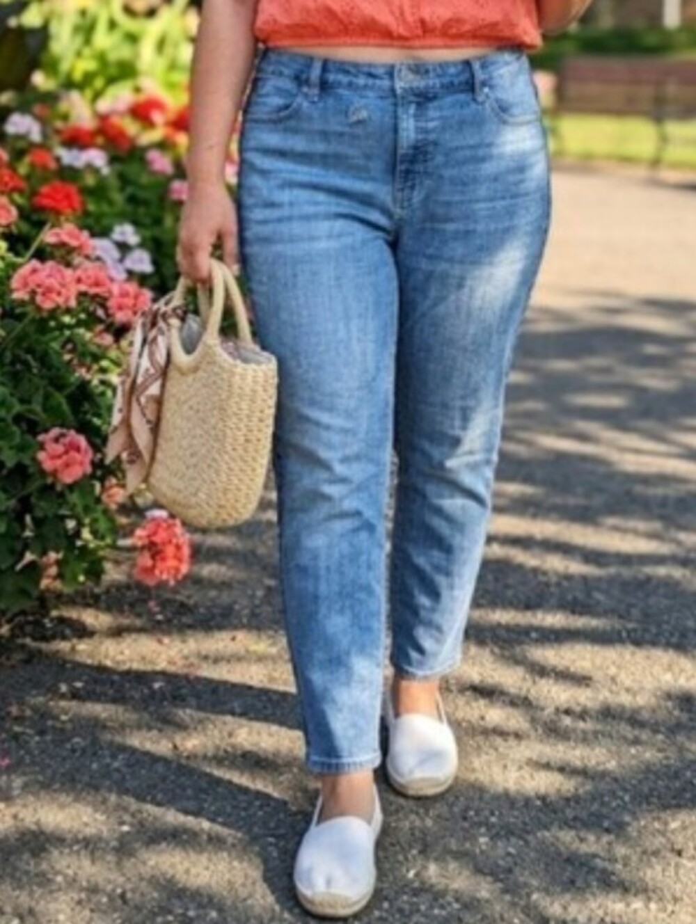 Talbots Petite Slim Leg Jeans Panama Wash Denim Thrashed Distressed Grunge